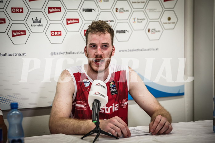 Basketball, FIBA EuroBasket 2025 Qualifiers , , AUSTRIA, IRELAND, Pressekonferenz: Jakob PÖLTL (12)