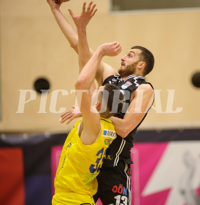 Basketball Superliga 2023/24, 2.Plazierungsrunde SKN St. Pölten vs. Flyers Wels


