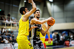 Basketball, Win2Day Superliga 2023/24, Grunddurchgang 4.Runde, SKN St. Pölten, Gmunden Swans, Toni Blazan (10)