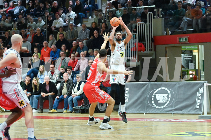 Basketball, Superliga 2024/25, Plazierungsrunde 1.Runde, Flyers Wels vs. Traiskirchen Lions,
