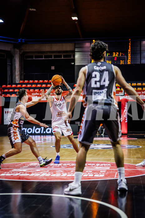 Basketball, Win2Day Superliga 2024/25, Grunddurchgang 7.Runde, BC Vienna, Klosterneuburg Dukes, Ivan Siriscevic (17)