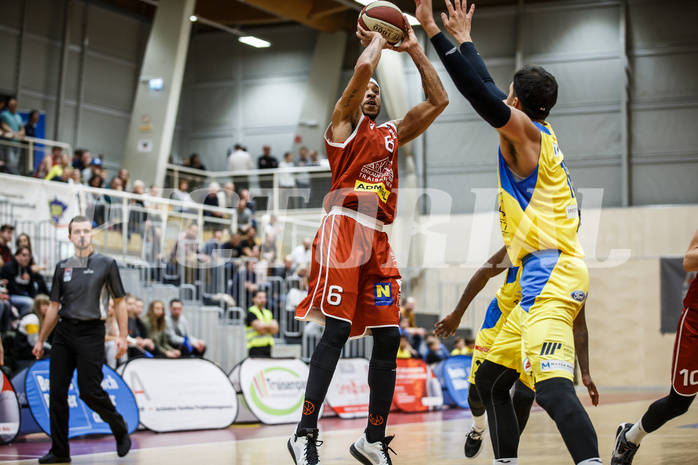 Basketball, Admiral Basketball Superliga 2019/20, Grunddurchgang 18.Runde, SKN St. Pölten Basketball, Traiskirchen Lions, Shawn L. Ray (6)