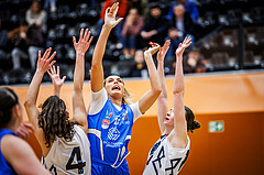 Basketball, Win2Day Basketball Damen Superliga 2023/24, Grunddurchgang 10.Runde, Vienna Timberwolves, DBB LZ OÖ, Milica Popovic (13), Melanie Fischer (14)