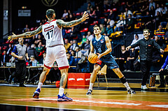 Basketball, Win2Day Superliga 2023/24, Grunddurchgang 8.Runde, BC Vienna, Vienna Timberwolves, Ivan Siriscevic (17), Elias Wlasak (8)