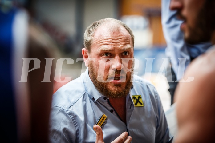 Basketball, ABL 2018/19, Playoff HF Spiel 2, , Gmunden Swans, Bernd Wimmer (Head Coach) Basketball, ABL 2018/19, Playoff HF Spiel 2, , Gmunden Swans, Bernd Wimmer (Head Coach)