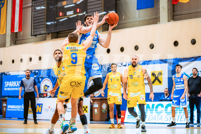 Basketball, Win2Day Superliga 2022/23, 2. Platzierungsrunde, SKN St. Pölten, Oberwart Gunners, John Joseph Rauch (11)
