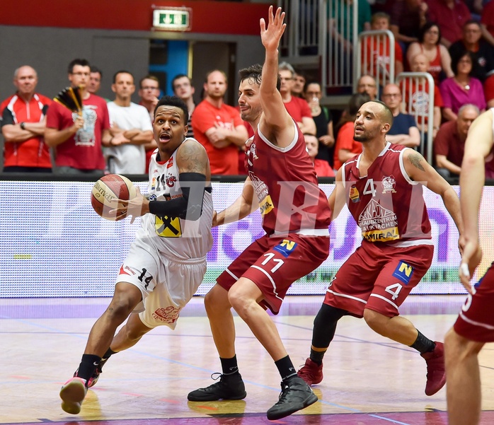 Basketball ABL 2015/16 Playoff Halbfinale Spiel 5 WBC Wels vs Traiskirchen Lions