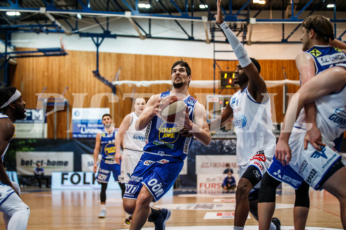 Basketball, bet-at-home Basketball Superliga 2020/21, Grunddurchgang 14. Runde, Oberwart Gunners, Gmunden Swans, Toni Blazan (10)