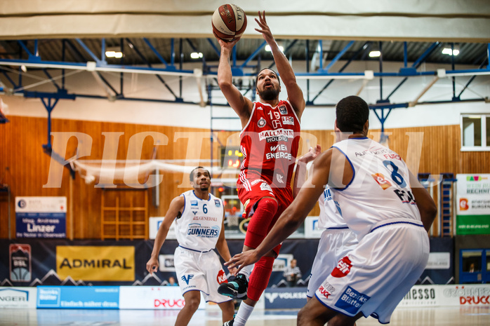 Basketball, Admiral Basketball Superliga 2019/20, Grunddurchgang 14.Runde, Oberwart Gunners, BC Vienna, Jason Detrick (19) Basketball, Admiral Basketball Superliga 2019/20, Grunddurchgang 14.Runde, Oberwart Gunners, BC Vienna, Jason Detrick (19)