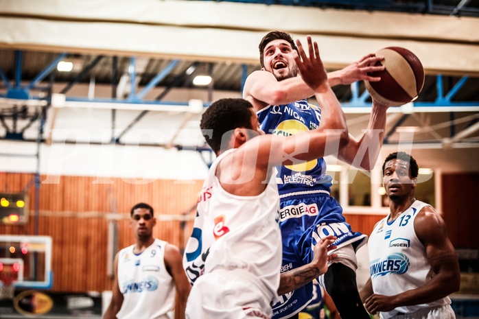 Basketball, ABL 2017/18, Grunddurchgang 31.Runde, Oberwart Gunners, Gmunden Swans, Daniel Friedrich (6)