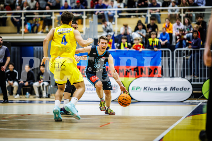 Basketball, Win2Day Superliga 2023/24, Grunddurchgang 6.Runde, SKN St. Pölten, Vienna Timberwolves, Jonas John (99)