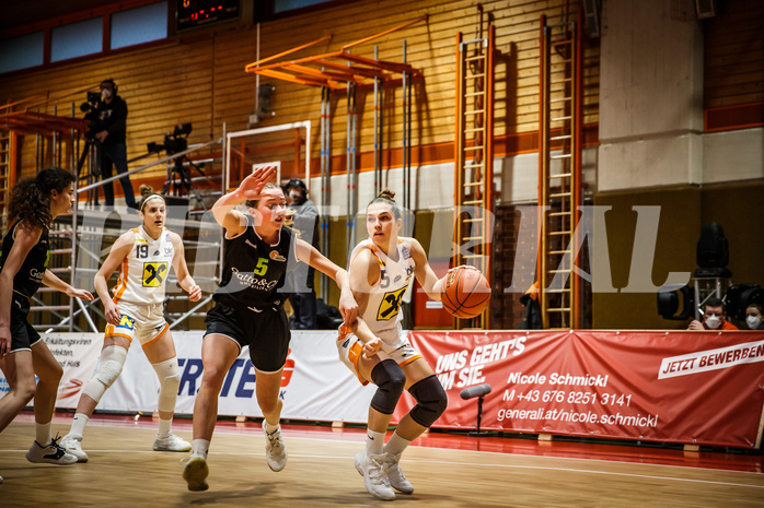 Basketball, Basketball Austria, Cup Final Four 2021/22 Damen Cupfinale, BK Duchess, Basket Flames, Lisa Zderadicka (5)