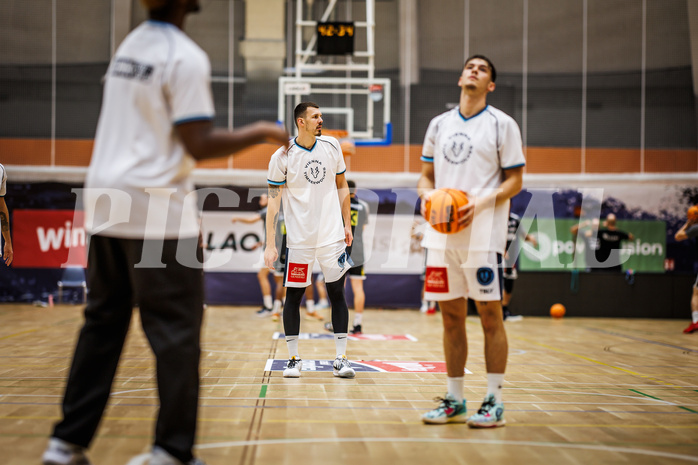 Basketball, Basketball Austria Cup 2023/24, Achtelfinale Spiel 2, Vienna Timberwolves, Flyers Wels, Ziga Fifolt (13)