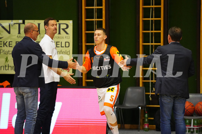 Basketball Superliga 2022/23, Grunddurchgang, 5. Spiel , Fuerstenfeld vs. St.Poelten


