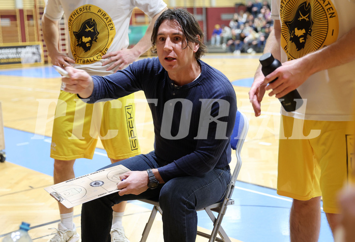 Basketball Basketball