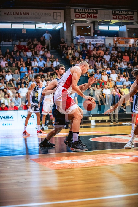 Basketball, Win2Day Superliga 2022/23, Playoff, Finale Spiel 4, BC Vienna, Gmunden Swans, Nemanja Milosevic (15)