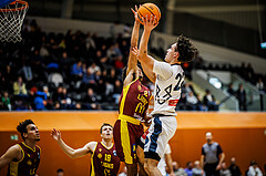 Basketball, Basketball Zweite Liga 2024/25, Grunddurchgang 20.Runde, Vienna Timberwolves, Traiskirchen Lions NexGen, Obinna Ndukwe (2), Daniele Kuchar (22)