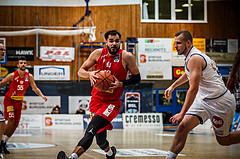 Basketball, bet-at-home Basketball Superliga 2021/22, Grunddurchgang Runde 10, Oberwart Gunners, Traiskirchen Lions, Aaron Michael Falzon (13)