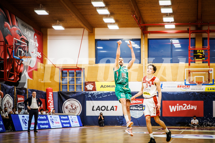 Basketball, win2day Basketball Superliga 2022/23, 1. Qualifikationsrunde, Traiskirchen Lions, Kapfenberg Bulls, Milos Latkovic (4)