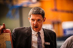 Basketball, bet-at-home Basketball Superliga 2021/22, Grunddurchgang Runde 14, Oberwart Gunners, Vienna D.C. Timberwolves, Hubert Schmidt (Headcoach)