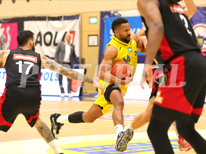 Basketball Superliga 2022/23, 5. Plazierungsrunde SKN St.Pölten vs. BC Vienna


