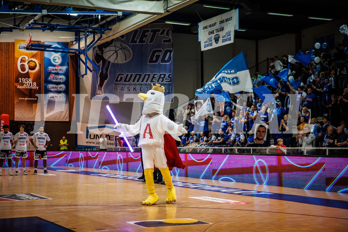 Basketball, Basketball Austria Cup 2022/23, Halbfinale 1, Oberwart Gunners, Gmunden Swans, #mascot Basketball, Basketball Austria Cup 2022/23, Halbfinale 1, Oberwart Gunners, Gmunden Swans, #mascot