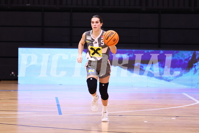 03.02.2024, Graz, Raiffeisen Sportpark, Basketball Damen Superliga 2023/24, Grunddurchgang 11.Runde, UBI Holding Graz - BK Raiffeisen Duchess Klosterneuburg ,  