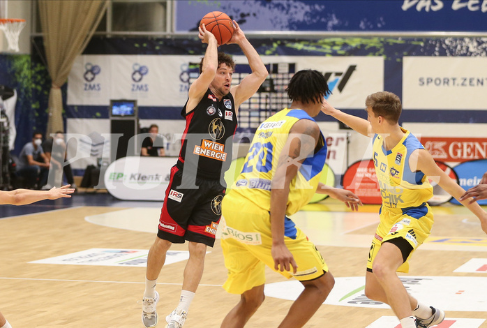 Basketball Superliga 20121/22, Grundducrhgang 2.Runde SKN St.Pölten vs. BC Vienna


