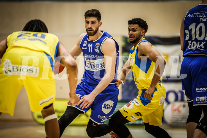 Basketball, bet-at-home Basketball Superliga 2021/22, Platzierungsrunde 9.Runde, SKN St. Pölten Basketball, Oberwart Gunners, Ioannis Chatzinikolas (11)