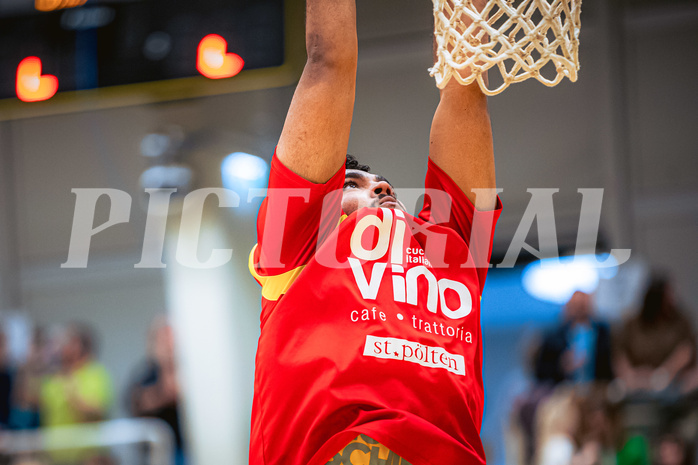 Basketball, Win2Day Superliga 2022/23, Viertelfinale Spiel 4, SKN St. Pölten Basketball, Raiffeisen Flyers Wels, Rashaan Guylain Mbemba (12)