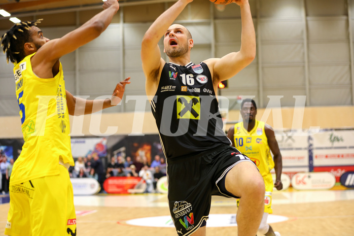 Basketball Superliga 2023/24, 2.Plazierungsrunde SKN St. Pölten vs. Flyers Wels


