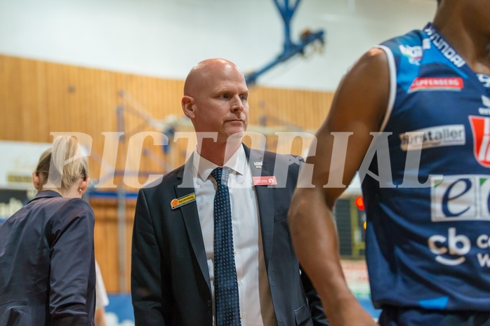 Basketball, ABL 2017/18, Grunddurchgang 15.Runde, Oberwart Gunners, Kapfenberg Bulls, Mike COFFIN (Headcoach)