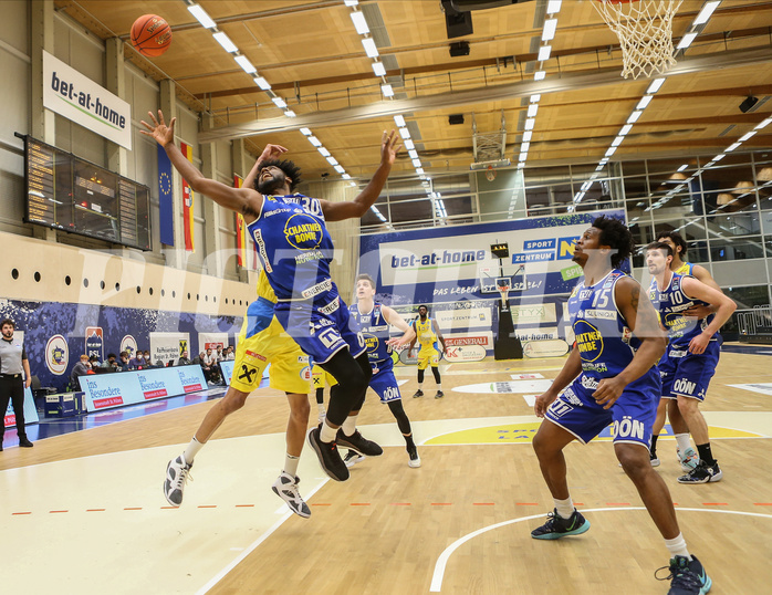 Basketball Superliga 2021/22, 5.Plazierungsrunde SKN St.Pölten vs. Gmunden Swans