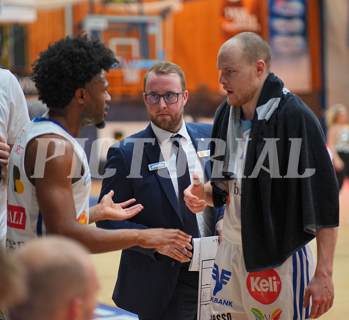 Basketball Superliga 2024/25, Playoffs, Viertelfinale Spiel 1 Oberwart Gunners vs. Kapfenberg Bulls


