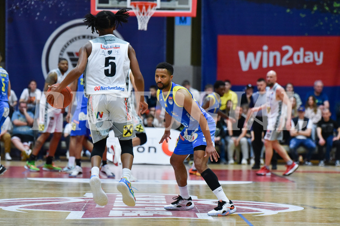 Win2Day Basketball Superliga 2022/23, Playoff,Viertelfinale Spiel 1, Flyers Wels vs SKN St. Pölten