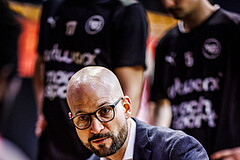 Basketball, Win2Day Superliga 2024/25, Grunddurchgang 17.Runde, BC Vienna, Flyers Wels, Sebastian Waser (Head Coach)