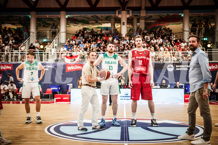 Basketball, FIBA EuroBasket 2025 Qualifiers , , AUSTRIA, IRELAND, Ehrenaufwurf