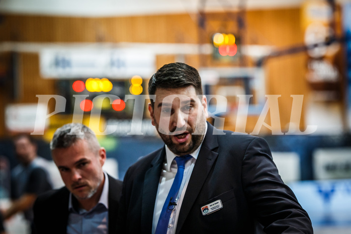 Basketball, bet-at-home Basketball Superliga 2021/22, Grunddurchgang Runde 4, Oberwart Gunners, BC GGMT Vienna, Horst Leitner (Coach)
