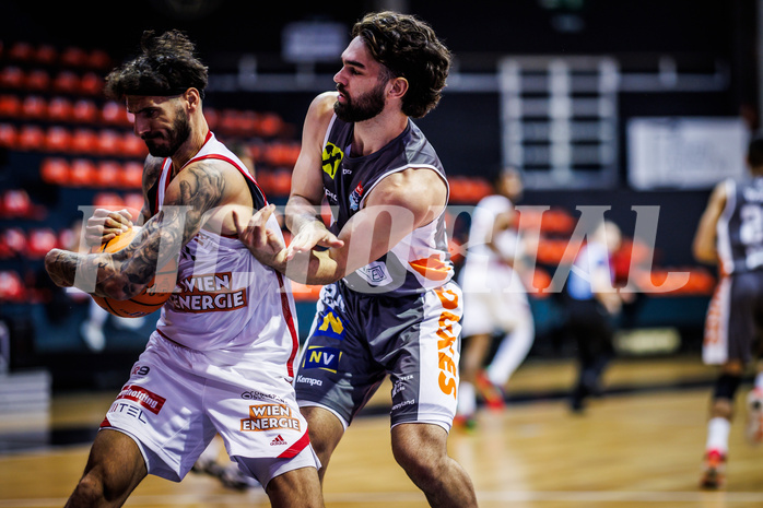 Basketball, Win2Day Superliga 2024/25, Grunddurchgang 7.Runde, BC Vienna, Klosterneuburg Dukes, Ivan Siriscevic (17), Will Carius (24)