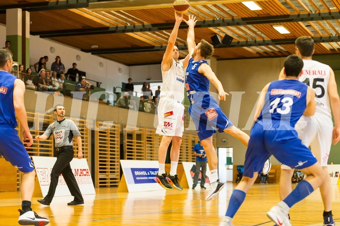 Basketball, 2.Bundesliga, Playoff VF Spiel 1, Mattersburg Rocks, Vienna D.C. Timberwolves, Corey HALLETT (16), Nemanja Nikolic (6)