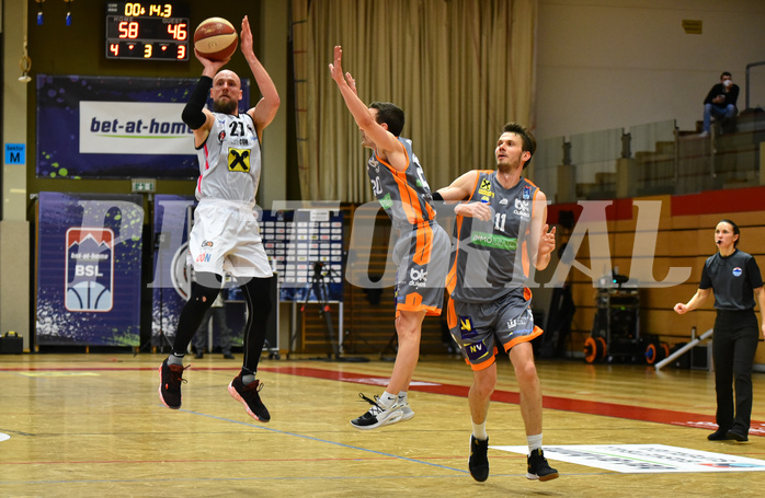 Basketball Superliga 2020/21, Grunddurchgang 18. Runde Flyers Wels vs. Klosterneuburg Dukes, Christian Von Fintel (27), Max Hopfgartner (11),