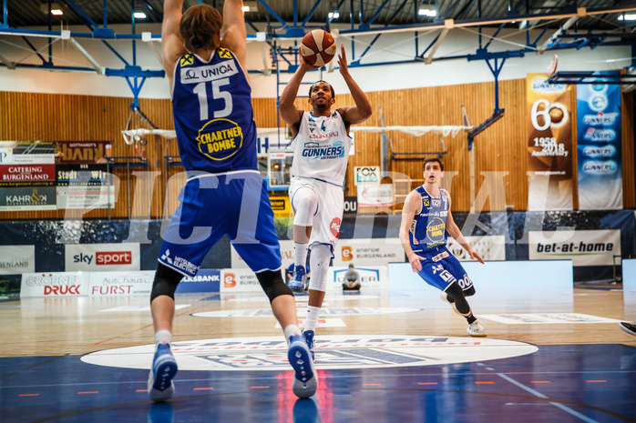 Basketball, bet-at-home Basketball Superliga 2020/21, Platzierungsrunde, 1. Runde, Oberwart Gunners, Gmunden Swans, Lawrence Alexander (4)