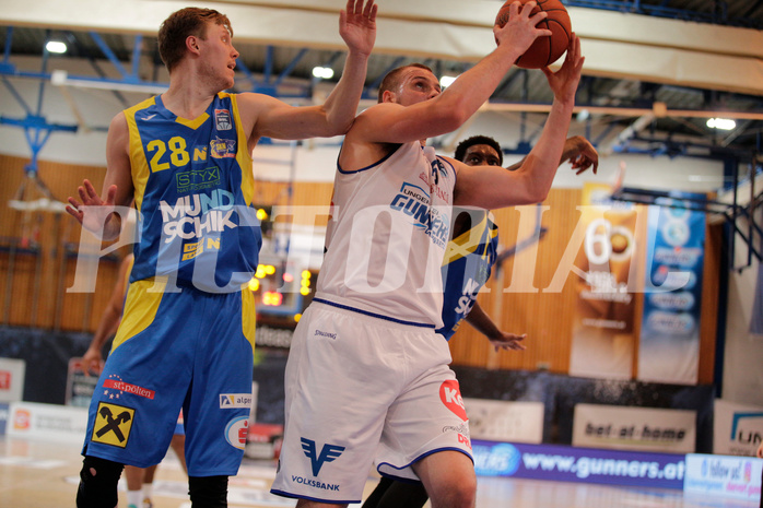 Basketball, bet-at-home Basketball Superliga 2021/22, Grunddurchgang Runde 6, Oberwart Gunners, SKN St. Pölten, Renato Poljak (16)