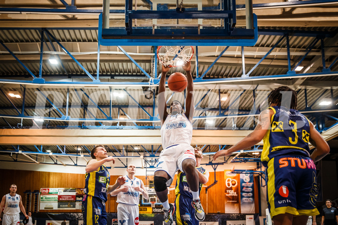 Basketball, bet-at-home Basketball Superliga 2021/22, Grunddurchgang Runde 12, Oberwart Gunners, UBSC Graz, Emondre Rickman (14)