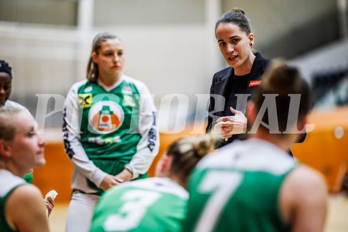 Basketball, Win2Day Basketball Damen Superliga 2024/25, Grunddurchgang 7.Runde, Vienna Timberwolves, UBI Graz, Tanja Kuzmanovic (Head Coach)