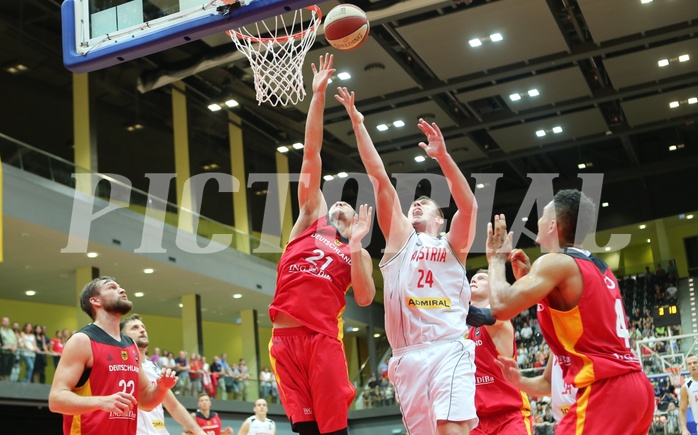 Basketball 