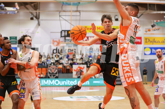 Basketball Superliga 2023/24, Grunddurchgang 13.Runde Klosterneuburg Dukes vs. Oberwart Gunners


