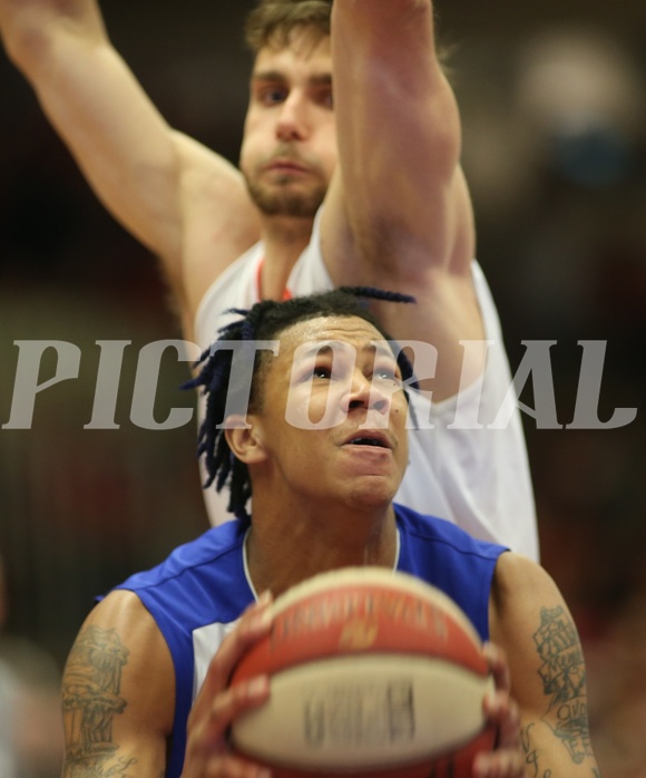 Basketball ABL 2015/16 Playoff Finale Spiel 3 WBC Wels vs. Oberwart Gunners


