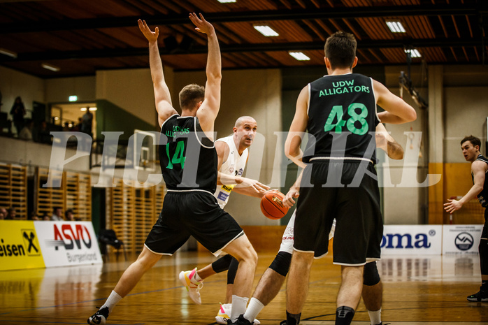 Basketball, Basketball Zweite Liga 2021/22, Grunddurchgang 1. Runde, Mattersburg Rocks, Deutsch Wagram Alligators, Corey HALLETT (13)