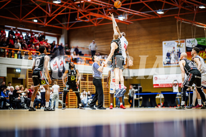 Basketball, Win2Day Superliga 2024/25, Playoffs Viertelfinale Spiel 4, BBC Nord Dragonz, Flyers Wels, Renato Poljak (16), Rayshawn Mart (3)
